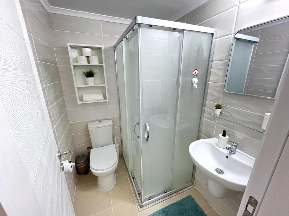 Weekend Apartments 3Br كيرينيا المظهر الخارجي الصورة