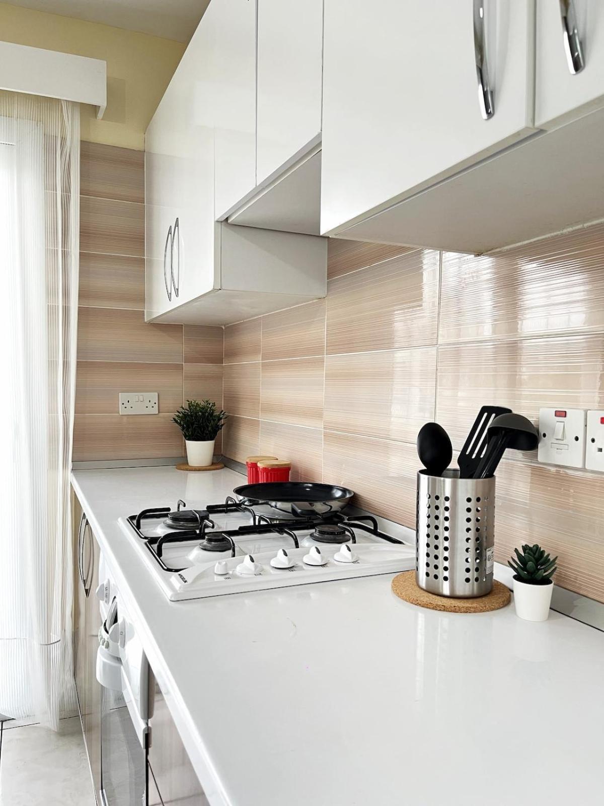 Weekend Apartments 3Br كيرينيا المظهر الخارجي الصورة