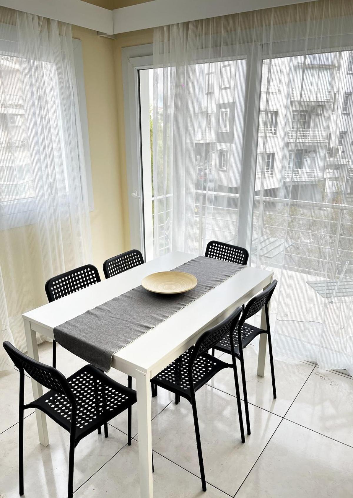 Weekend Apartments 3Br كيرينيا المظهر الخارجي الصورة